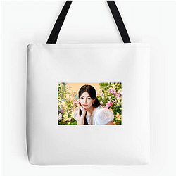 Red Carpet Queen Bae Suzy Bags