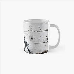 Banksy Ukraine Judo Putin Parody David vs Goliath Classic Mug