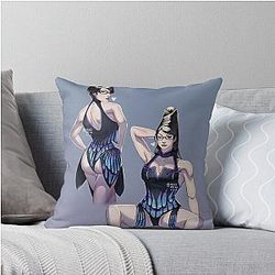 Bayonetta Throw Pillow