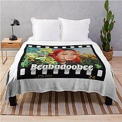 Beabadoobee Active Throw Blanket