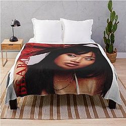 Beabadoobee Poster Throw Blanket