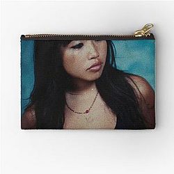 Beabadoobee High Quality Poster Zipper Pouch
