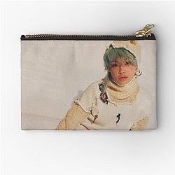 Beabadoobee high poster Zipper Pouch