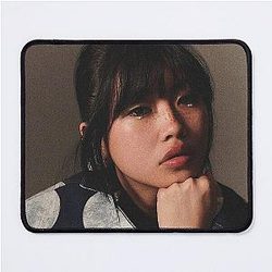 Beabadoobee Mouse Pad