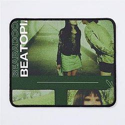 Beabadoobee Mouse Pad