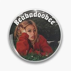 Beabadoobee Artwork Pin