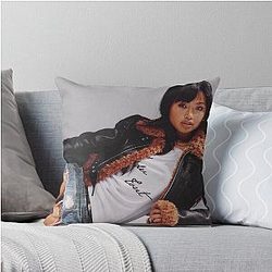 Beabadoobee High Quality Poster Throw Pillow