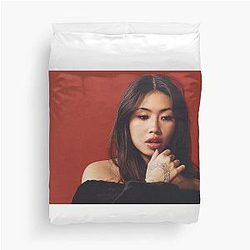 Beabadoobee Poster Duvet Cover