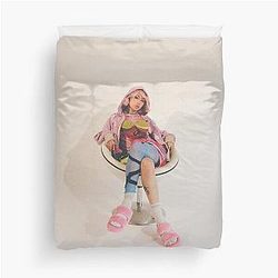 Beabadoobee poster Duvet Cover