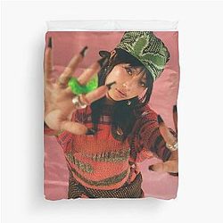 Beabadoobee poster Duvet Cover
