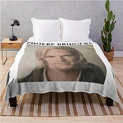 Phoebe Bridgers and Benedict Cumberbatch Essential Throw Blanket
