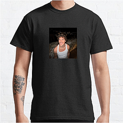 Benson Boone has strong vocals Benson Boone T-Shirts