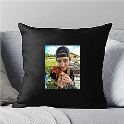 Benson Boone is American artist Benson Boone Pillows Cover