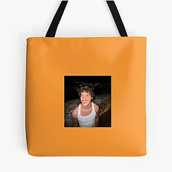 Benson Boone has strong vocals Benson Boone Bags