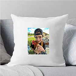 Benson Boone is American artist Benson Boone Pillows Cover