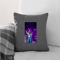 Benson Boone released the global hit Beautiful Things Benson Boone Pillows Cover