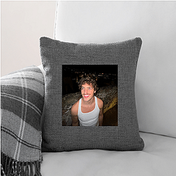 Benson Boone sings emotional pop ballads Benson Boone Pillows Cover