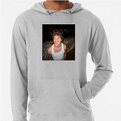 Benson Boone sings emotional pop ballads Benson Boone Hoodies