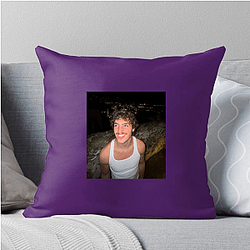 Benson Boone sings emotional pop ballads Benson Boone Pillows Cover