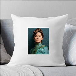 Bertha Russell Merch Bertha Russell Pillows Cover