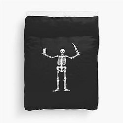 Black Sails Pirate Flag White Essential Duvet Cover