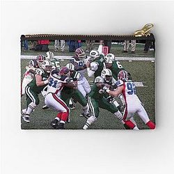 Brett Favre trying to get a pass off Zipper Pouch