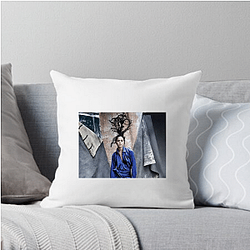 Legendary Actress Bruna Marquezine Pillows Cover