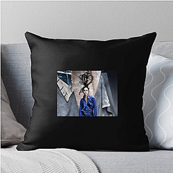 Legendary Actress Bruna Marquezine Pillows Cover