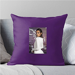 Leading Lady Bruna Marquezine Pillows Cover