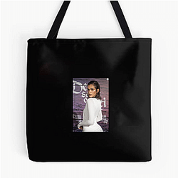 Leading Lady Bruna Marquezine Bags