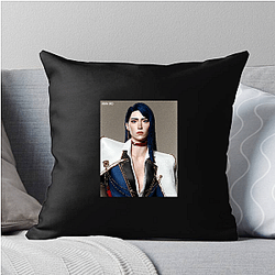 Caitlyn Kiramman Signature Caitlyn Kiramman Pillows Cover