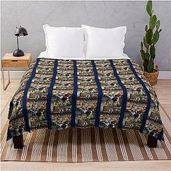 Call of the night Throw Blanket