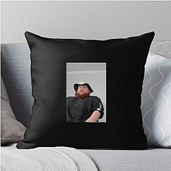 CaseOh is known for his funny reactions Case Oh Pillows Cover