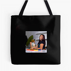 Cassie Yeung Fan Art Cassie Yeung Bags