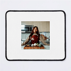 Cassie Yeung Merchandise Cassie Yeung Mouse Pads