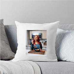 Cassie Yeung Merch Cassie Yeung Pillows Cover