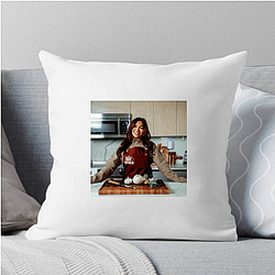 Cassie Yeung Merchandise Cassie Yeung Pillows Cover