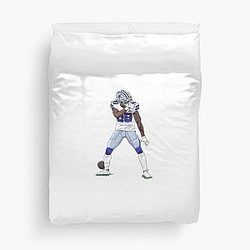 CeeDee Lamb Pointing Celebration Duvet Cover