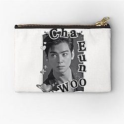 Cha Eun-woo Collage Retro Black White Vibes Zipper Pouch