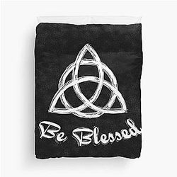 Be Charmed Sign Triquetra Witches Knot Duvet Cover