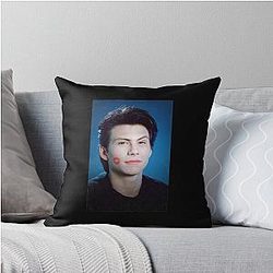 Jd Kisses Christian Slater Winona Ryder Mr. Robot Throw Pillow