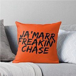 Ja'Marr Chase, Cincinnati Bengals Throw Pillow