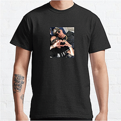 Cosculluela writes his music Cosculluela T-Shirts