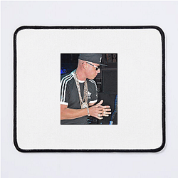 Cosculluela has major hits Cosculluela Mouse Pads