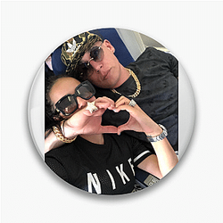 Cosculluela writes his music Cosculluela Pins