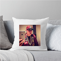 Cosculluela sings Reggaeton Cosculluela Pillows Cover