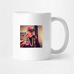 Cosculluela sings Reggaeton Cosculluela Mugs