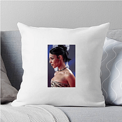 Leading Lady Danna Paola Pillows Cover