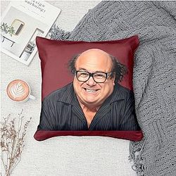 Danny DeVito - Versatile Actor and Director Danny Devito Pillows Cover