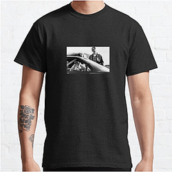Days of Thunder stars Tom Cruise as the talented race car driver Cole Trickle Days Of Thunder T-Shirts